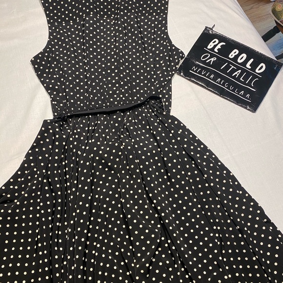 Dress - Picture 2 of 6